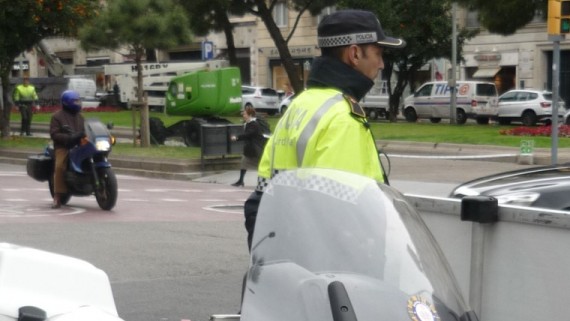 Control de motos de la Guàrdia Urbana