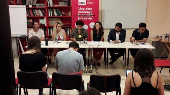 El primer tinent d'alcaldia Gerardo Pisarello en la presentació del Fòrum Social Mundial de les Economies Transformadores