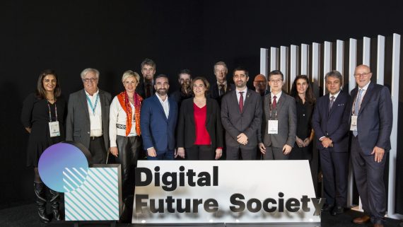 RRII_Digital_Future_Society
