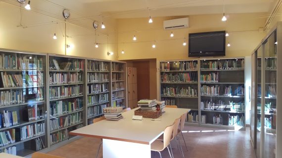 Biblioteca del Centre de Formació del Laberint