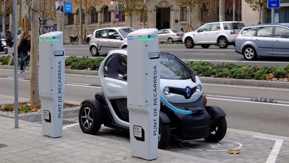 Punt de càrrega elèctrica a la Diagonal
