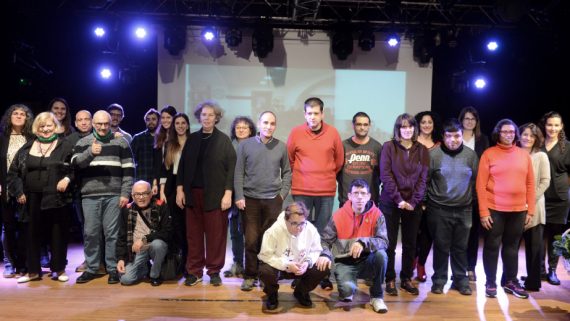 Foto de família d'una de les entitats participants en el projecte
