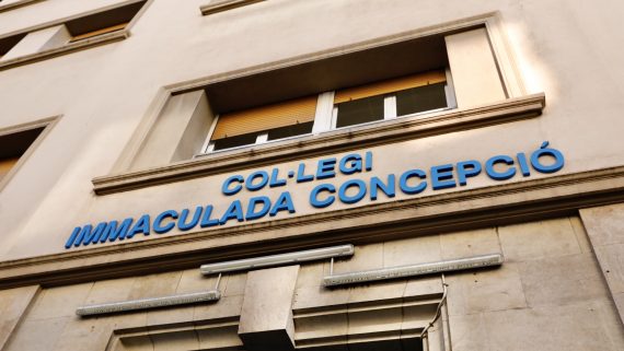 Col·legi Immaculada Concepció, Eixample, Barcelona, educació pública