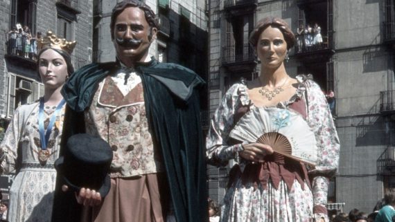 Gegants vells de Gràcia. 1984. Arxiu Badal.