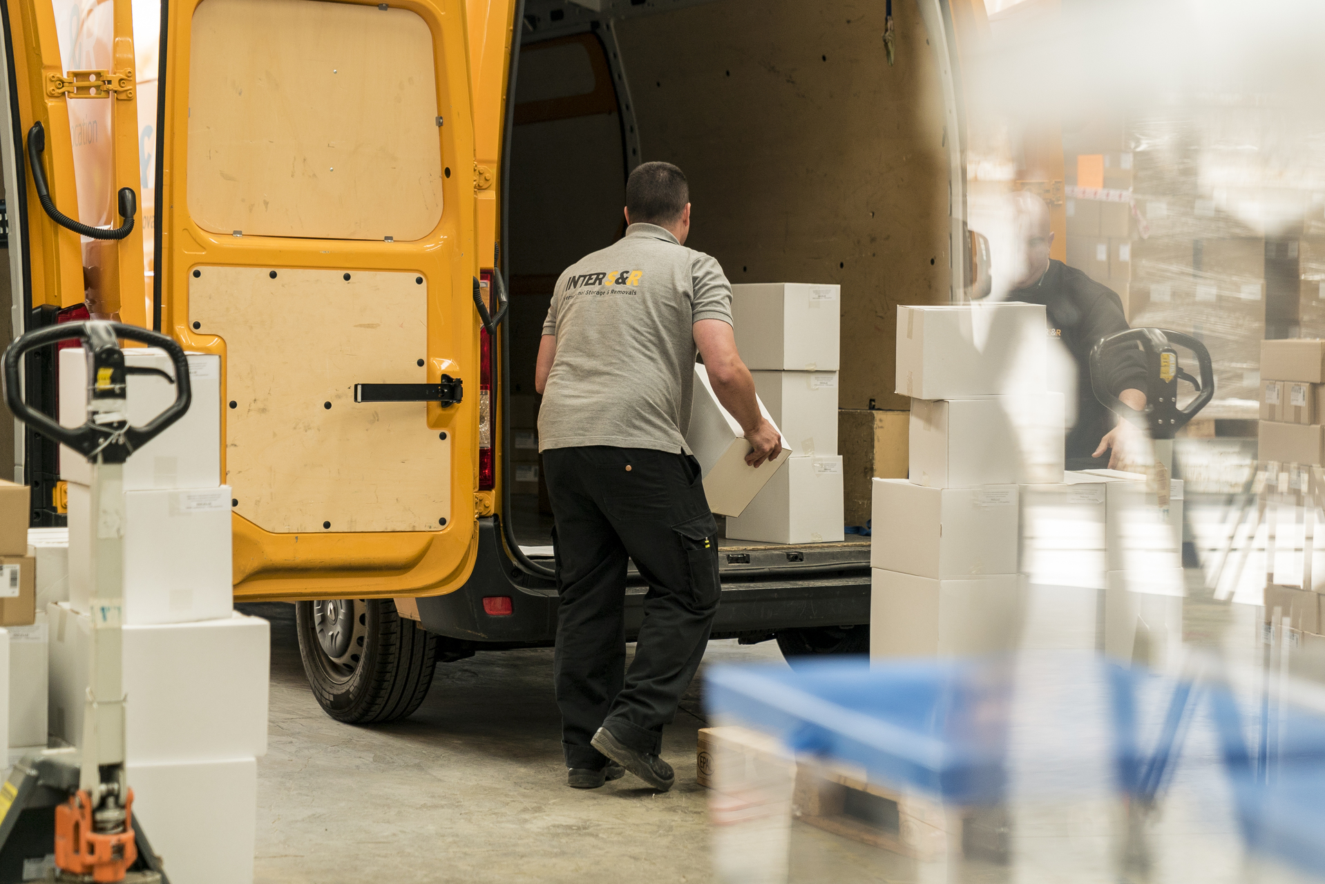 Ampliación del estacionamiento en las zonas de carga y descarga para