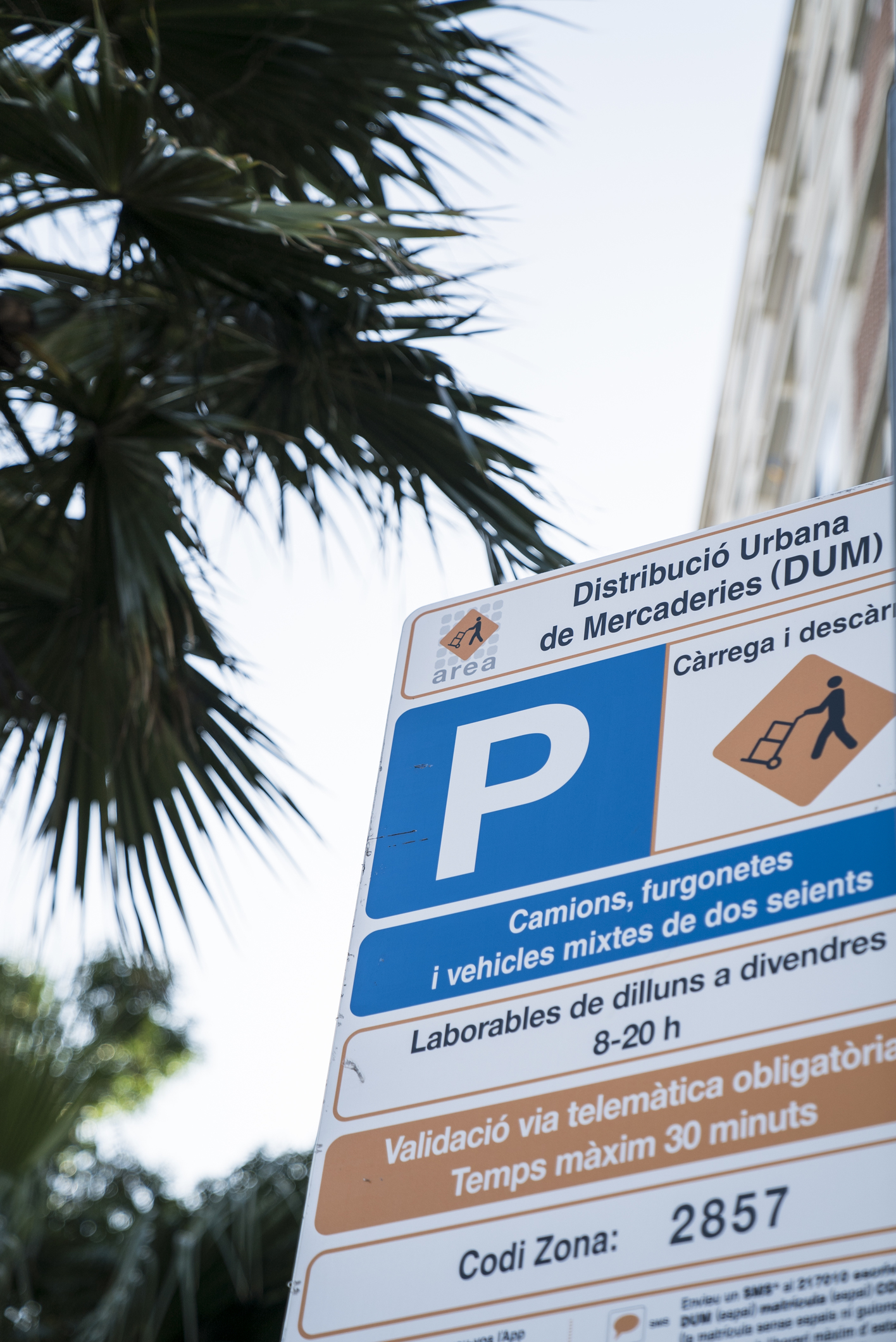 Más facilidad para estacionar en las zonas de carga y descarga con la