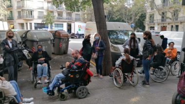 Els participants del projecte CASBA al carrer.