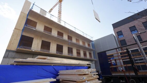 The first wood of a new industrialised public housing development in Sant Martí is installed