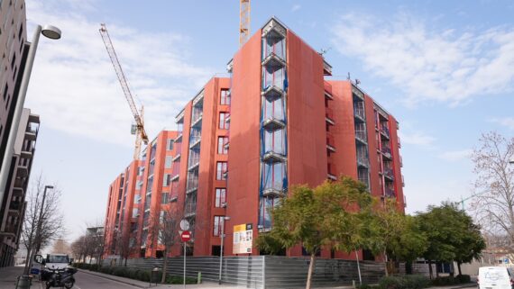 La Marina del Prat Vermell continues its urban transformation with three public housing developments