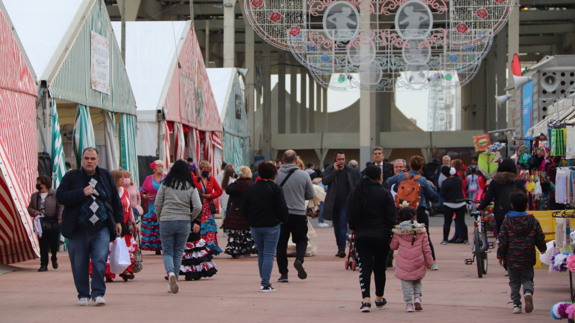 Todo a punto para en una Feria de Abril segura Guardia Urbana de Barcelona Ajuntament de Todo a punto para en una Feria de Abril segura Guardia Urbana de Barcelona Ajuntament de