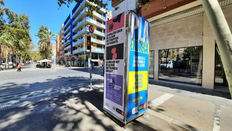 Torreta al carrer durant la Festa Major del Poblenou