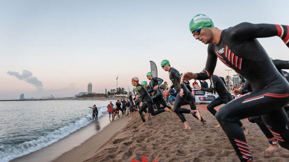 Barcelona Triatló de 2022. Prova de natació