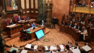 Vista general del Saló de Plens de l’Ajuntament de Barcelona durant la celebració del plenari del Consell Municipal de novembre de 2023.