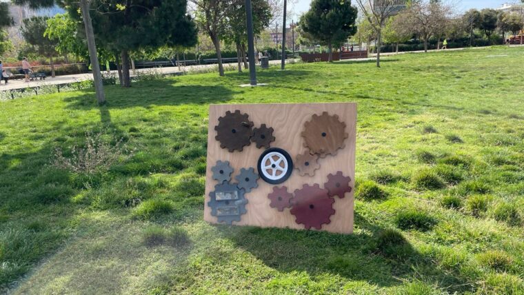 Elements de joc per a infants amb autisme a la Clariana de les Glòries