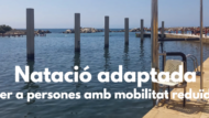 Sobre una imatge de les piscines del Fòrum el text: Natació adaptada per a persones amb mobilitat reduïda.