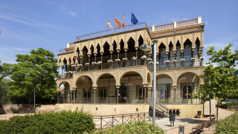 Casa de les Altures, seu del districte d'Horta-Guinardó