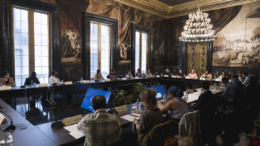 El Consell Assessor Antiracista de Barcelona reunit.