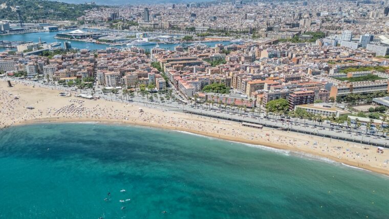 Vista aèria de la platja de la Barceloneta