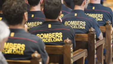 Acte de benvinguda a 60 nous bombers i bomberes