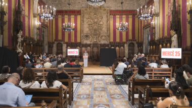 Saló de Cent, on s&#039;ha presentat la nova imatge i cartell de la Mercè 2025