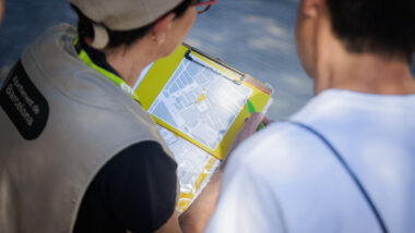 Informadors a les obres de l&#039;estació Manuel Girona de l&#039;L9