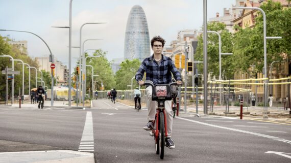 Carril bici Diagonal, entre Verdaguer i Marina