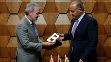 L&#039;alcalde es reuneix amb el seu homòleg d&#039;Amman per enfortir la cooperació entre ambdues ciutats. Autora: Laura Guerrero.