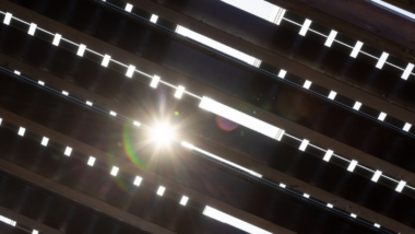 Barcelona triplica la potència solar municipal