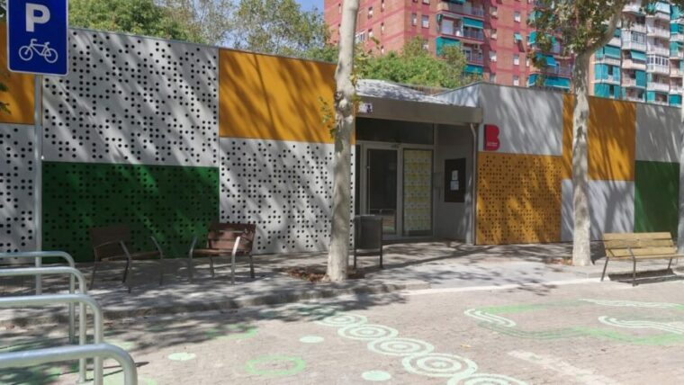 Pacificació entorns escolars carrer Perú