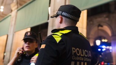 Una parella d&#039;agents de la Guàrdia Urbana de Barcelona