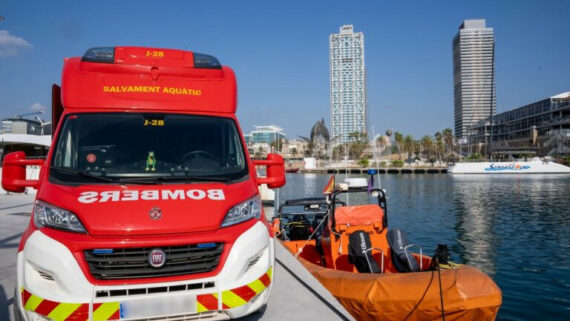 Vehicle de Bombers al port