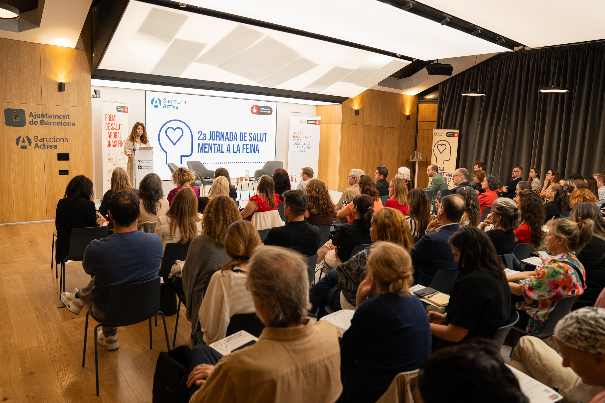 Barcelona reafirma su compromiso con la salud mental en el trabajo en ...