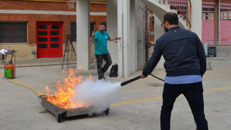 Cluster bombers Zona Franca