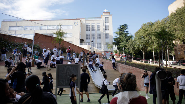 Inauguració entorname de l'escola Amor De Dios
