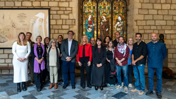Primera trobada taula interdepartamental Poble Gitano