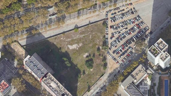 Solar del carrer Llull on es construiran els habitatges de lloguer social