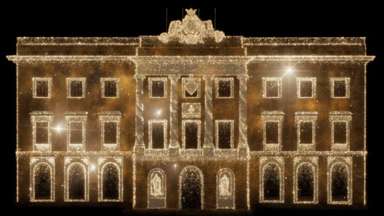 Una de les façanes de la plaça de sant Jaume il·luminada en la intervenció Simfonia d'estels