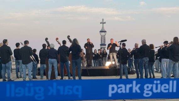 El Park Güell se suma a La Marató de 3Cat amb el rodatge del videoclip d’Antonio Orozco