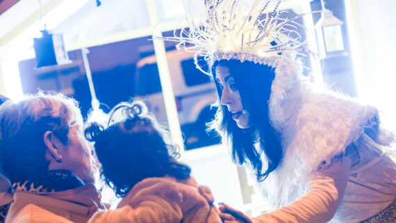 Espectacle a la Fàbrica de Joguines